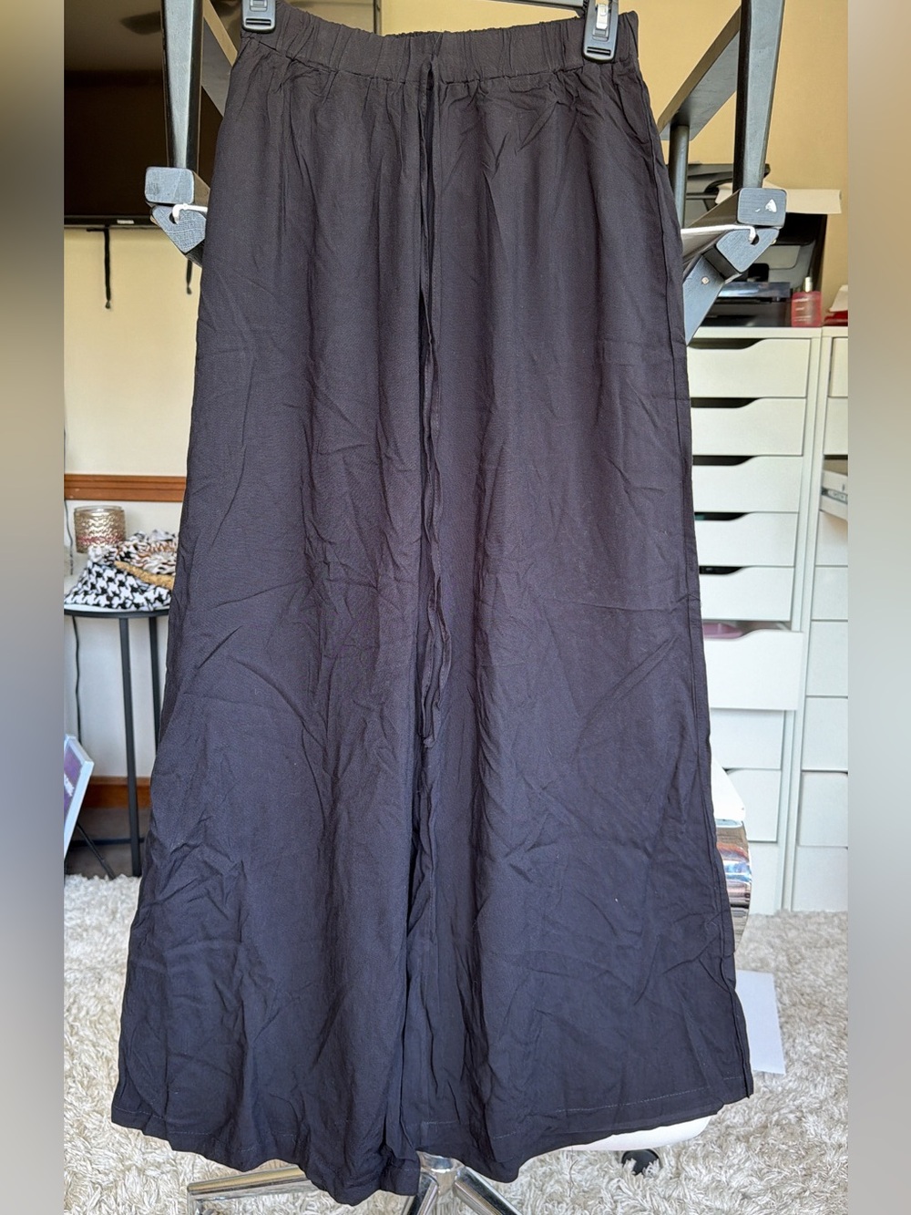 Lyaner black flowy pants